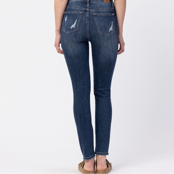 NWT Judy Blue 88477 hi rise button fly skinny Jean 28” size 24W - Picture 3 of 10
